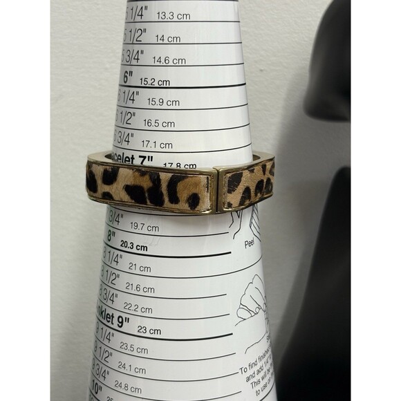 Vintage Square Leopard Print Bangle Bracelet Gold Tone Hinge - Picture 7 of 8